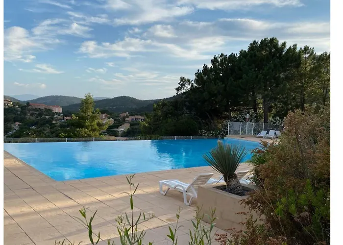 Le Ptit Paradis, Piscine - Tennis